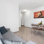 Casa *
